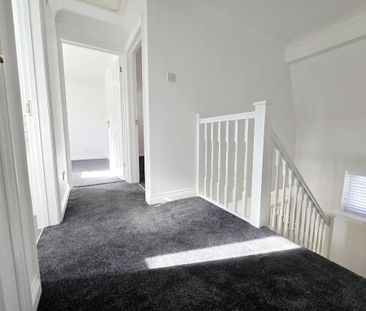 3 bedroom detached house to rent - Photo 3