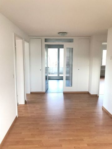 Offer spacious 4.5 ZWG in Feuerthalen - Foto 4