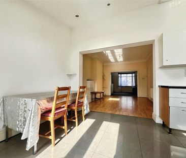 Station Road, Hounslow, TW3 2AP - Photo 2