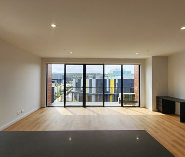 Penthouse apartment located in Tonsley Village...a new way of living - Photo 2