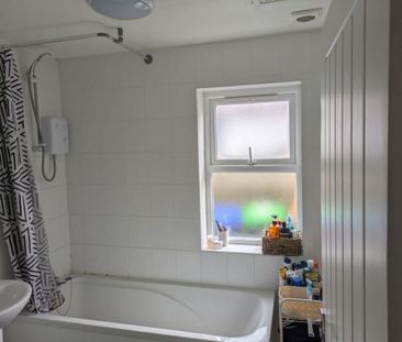 1 bedroom ground floor flat to rent - Photo 5