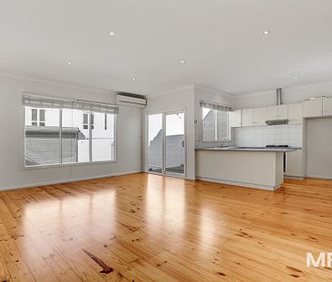 172 Errol Street, North Melbourne - Photo 3