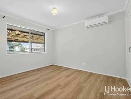 Low Set Brick Home Offering Comfort, Convenience and Charm - Photo 5