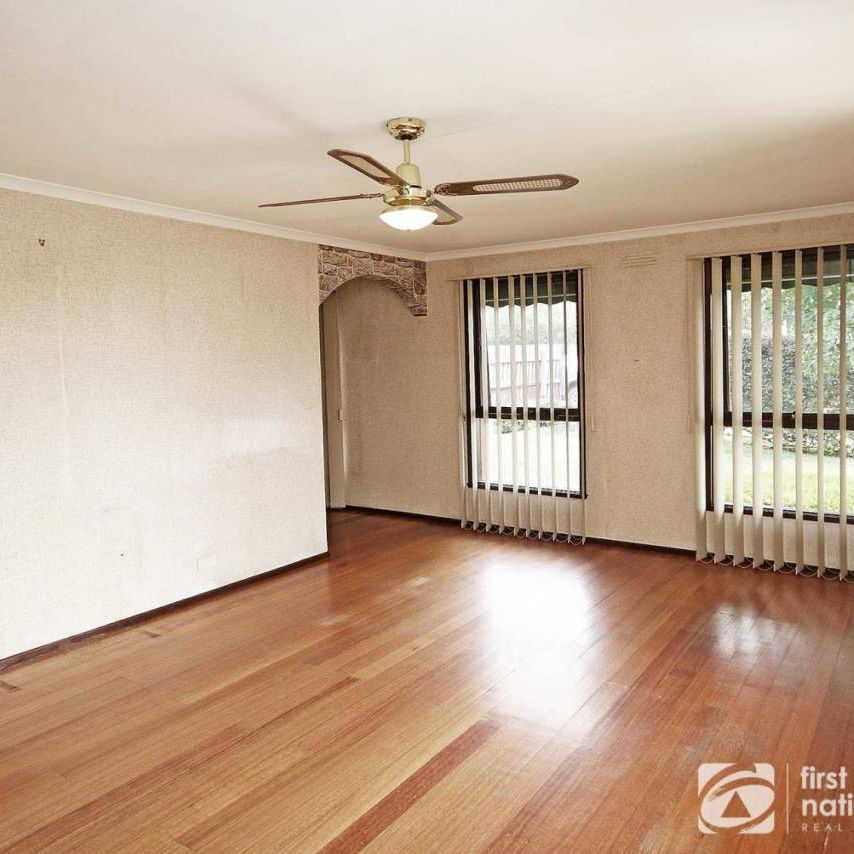 CENTRALLY LOCATED FAMILY HOME WITH BUNGALOW - Photo 1