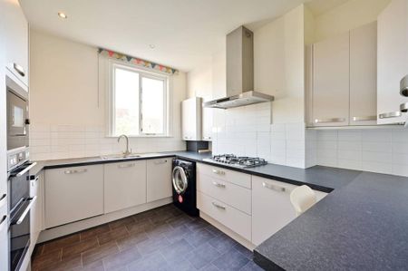 3 bedroom maisonette to rent - Photo 5