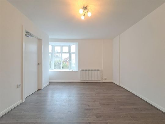 1 Laburnham Road, Maidenhead SL6, London - Photo 1