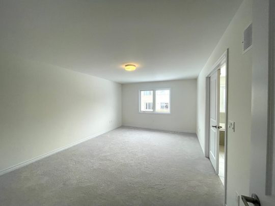For Lease - 1471 Blackmore Street, Innisfil, Ontario - Photo 1