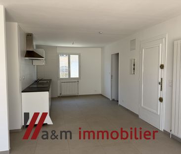 MAISON DE PLAIN PIED T5 AVEC JARDIN - CHATEAUNEUF LES MARTIGUESChât... - Photo 1