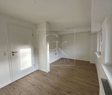 Erstbezug nach Modernisierung von geräumiger Souterrain-Wohnung (2 ... - Foto 1