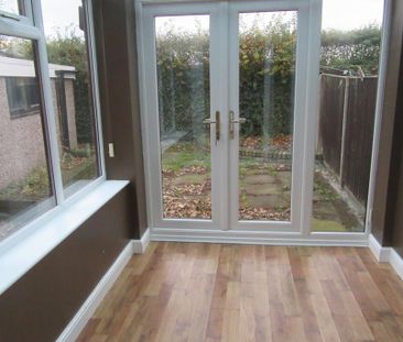 2 bedroom terraced house to rent - Photo 2