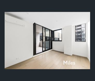 IVANHOE GARDENS - Photo 5