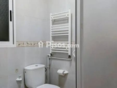Piso en alquiler en Calle de la Laguna - Foto 5