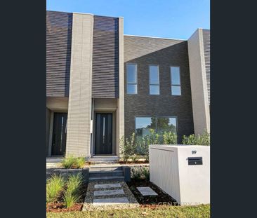 19 Huntington Street, Gledswood Hills, NSW 2557 - Photo 1