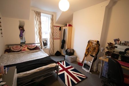 4 Newdigate Villas, NG7 4FB, NOTTINGHAM - Photo 3