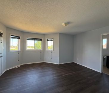 For Lease - 1531 Rankin Way, Innisfil, Ontario - Photo 2