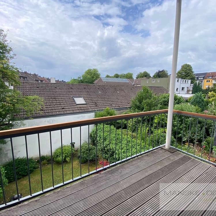 Tolle Altbauwohnung mit Süd-Balkon, Einbauküche und vielen Extras - Foto 1