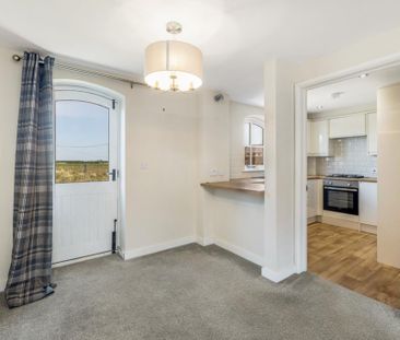 3 bedroom terraced house to rent - Photo 3