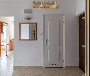 Warszawa, Wąwozowa - Photo 2