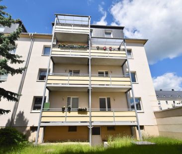 Laminat • Balkon mit Sonne • 2-Raum • Tageslichtbad mit Wanne • ruh... - Photo 5