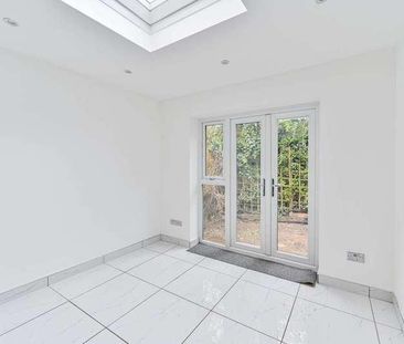 Gressenhall Road, Southfields, SW18 - Photo 4