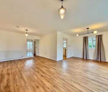 3 bedroom detached bungalow to rent - Photo 4