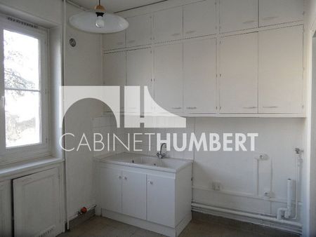 Location Appartement 3 pièces 78m² ST ETIENNE 42000 - Photo 3