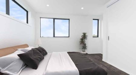 Modern 3-Story Townhouse: Perfect Vertical Living! - Photo 4