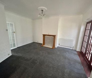 2 bedroom semi-detached bungalow to rent - Photo 4