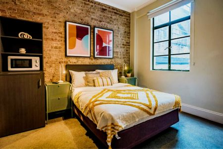 Medium room - Photo 4