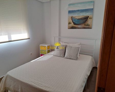 APARTMENT FOR RENT, 2 BEDROOMS AND 1 BATHROOM IN TORREVIEJA - ALICANTE - Photo 3