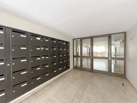 Rental Apartment Paris 11th - Photo 5