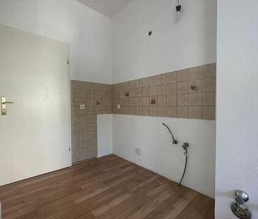 Sanierte Zweiraumwohnung mit KfZ-Stellplatz ab sofort zu vermieten - Photo 3