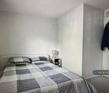 2 bedroom semi-detached house to rent - Photo 6