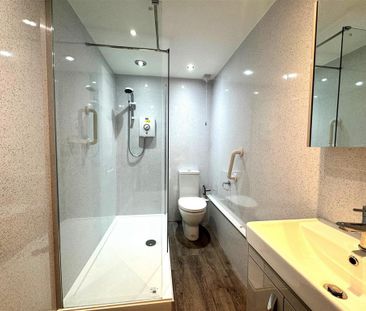 2 bedroom flat to rent - Photo 4