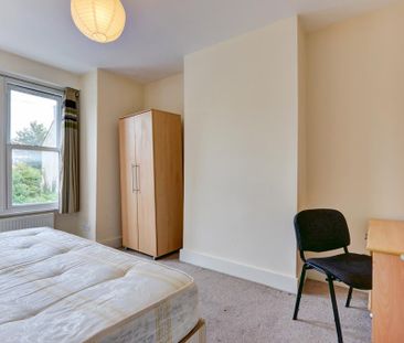 6 bedroom house to rent - Photo 4