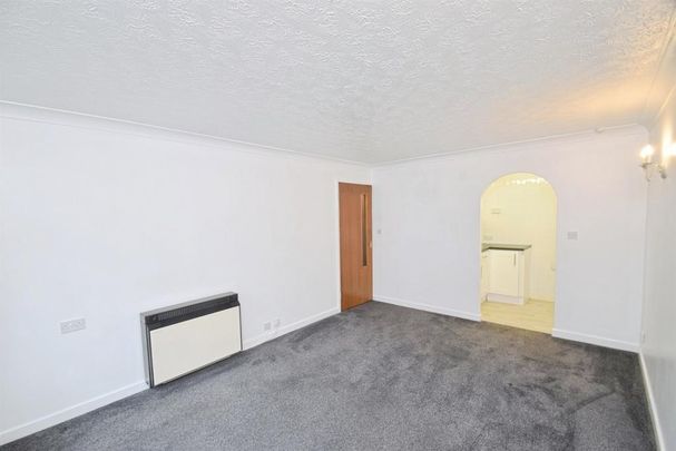 1 bedroom retirement property to rent - Photo 1