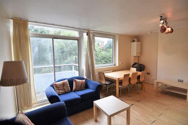 5 bedroom flat to rent - Photo 1