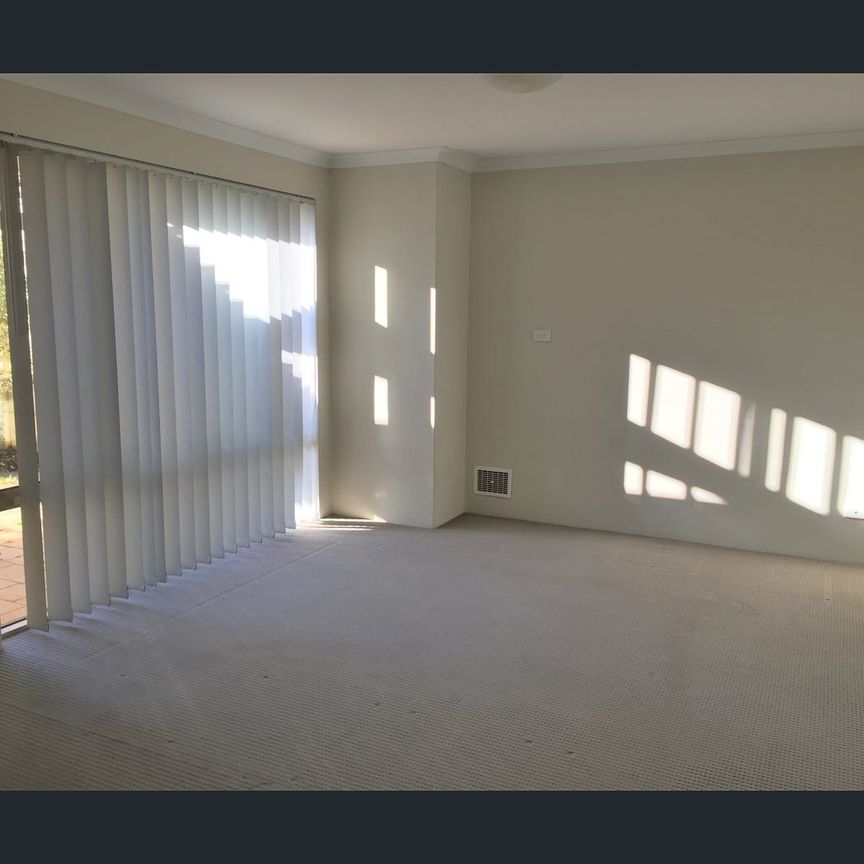 3 Kelso Close, Sinagra, WA 6065 - Photo 1