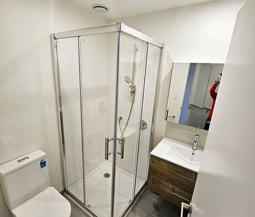 Modern 2BR Townhouse in Glen Eden! - Photo 5