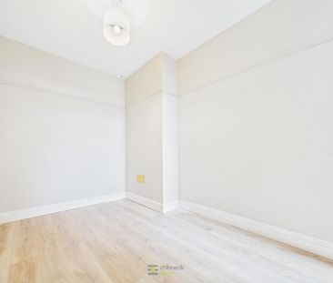 3 bedroom end of terrace house to rent - Photo 4