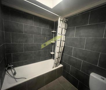 Location Appartement 2 pièces 37m² NICE 06200 - Photo 3
