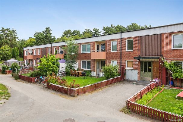 Karl Hovbergsgatan 9 B - Foto 1