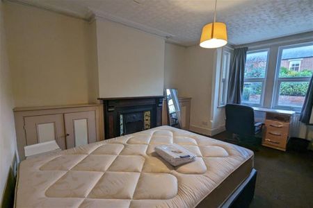 5 bedroom terraced house to rent - Photo 4