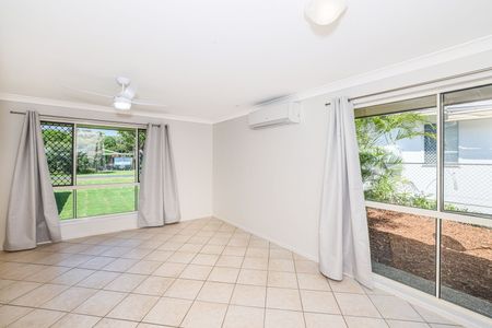 LOW SET BRICK AND TILE HOME IN SOUGHT AFTER RED BEACH - Photo 4
