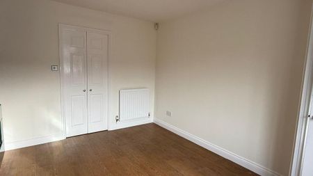 2 bedroom semi-detached house to rent - Photo 3