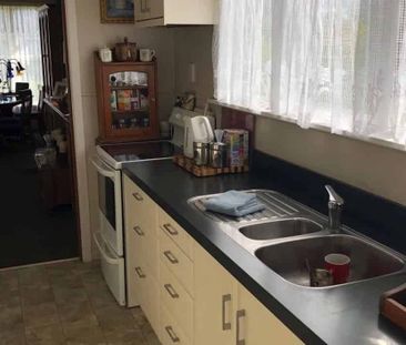 Te Takinga Sweetheart! - Photo 1