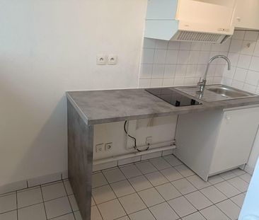 Location Appartement 2 pièces 44m² BORDEAUX 33300 - Photo 5