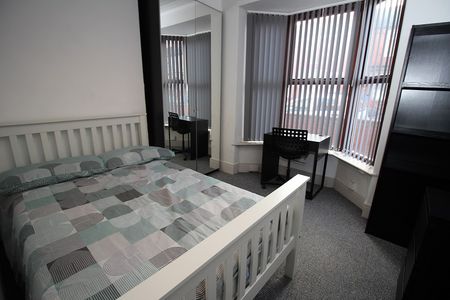 18 Mildmay Street - Photo 3