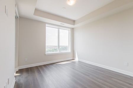 For Lease - 3220 William Coltson Avenue Unit# 1403, Oakville, Ontario - Photo 3