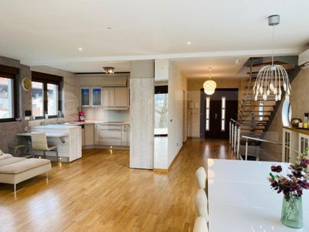 Iti doresti o casa de lux? Ai gasit! - Fotografie 4
